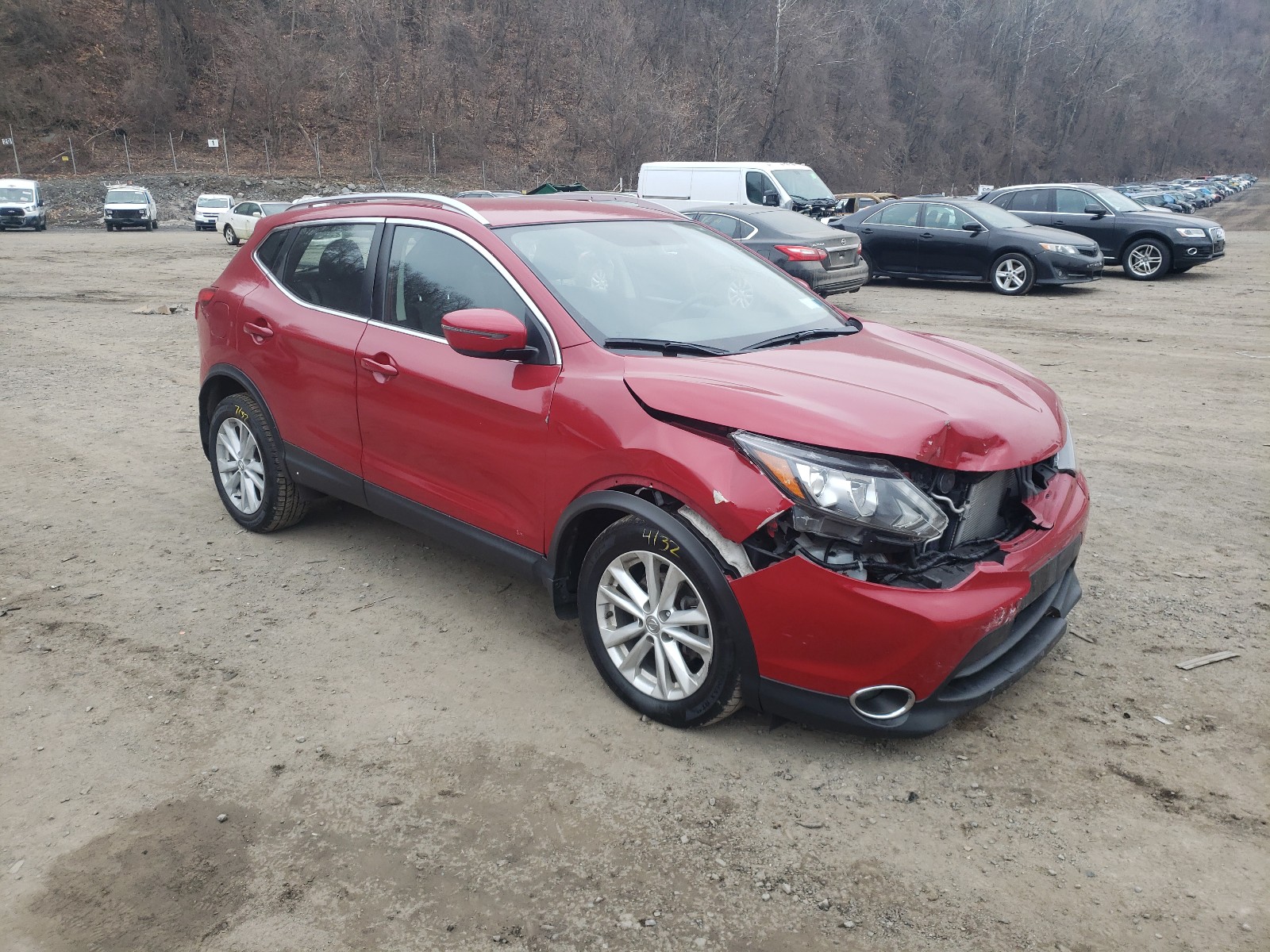 NISSAN ROGUE 2018 jn1bj1cr3jw210633