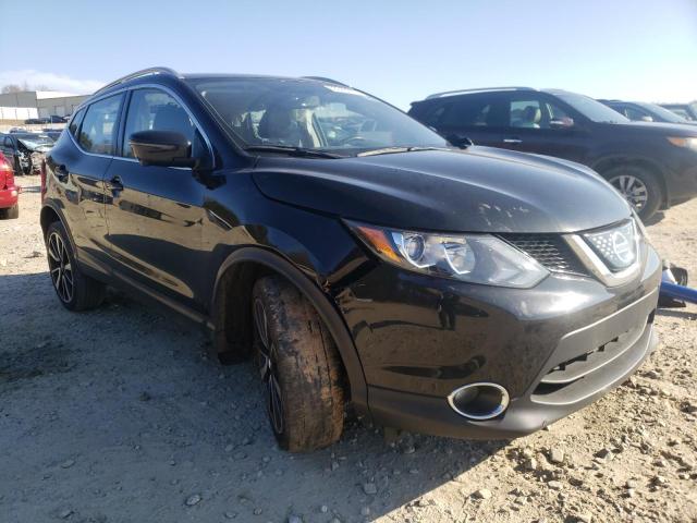 NISSAN ROGUE 2018 jn1bj1cr3jw261744