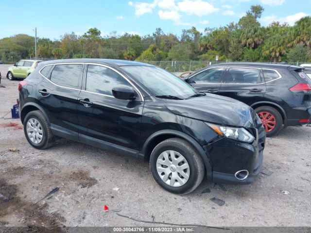 NISSAN ROGUE SPORT 2018 jn1bj1cr3jw264661