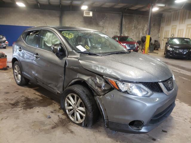 NISSAN ROGUE 2018 jn1bj1cr3jw286613