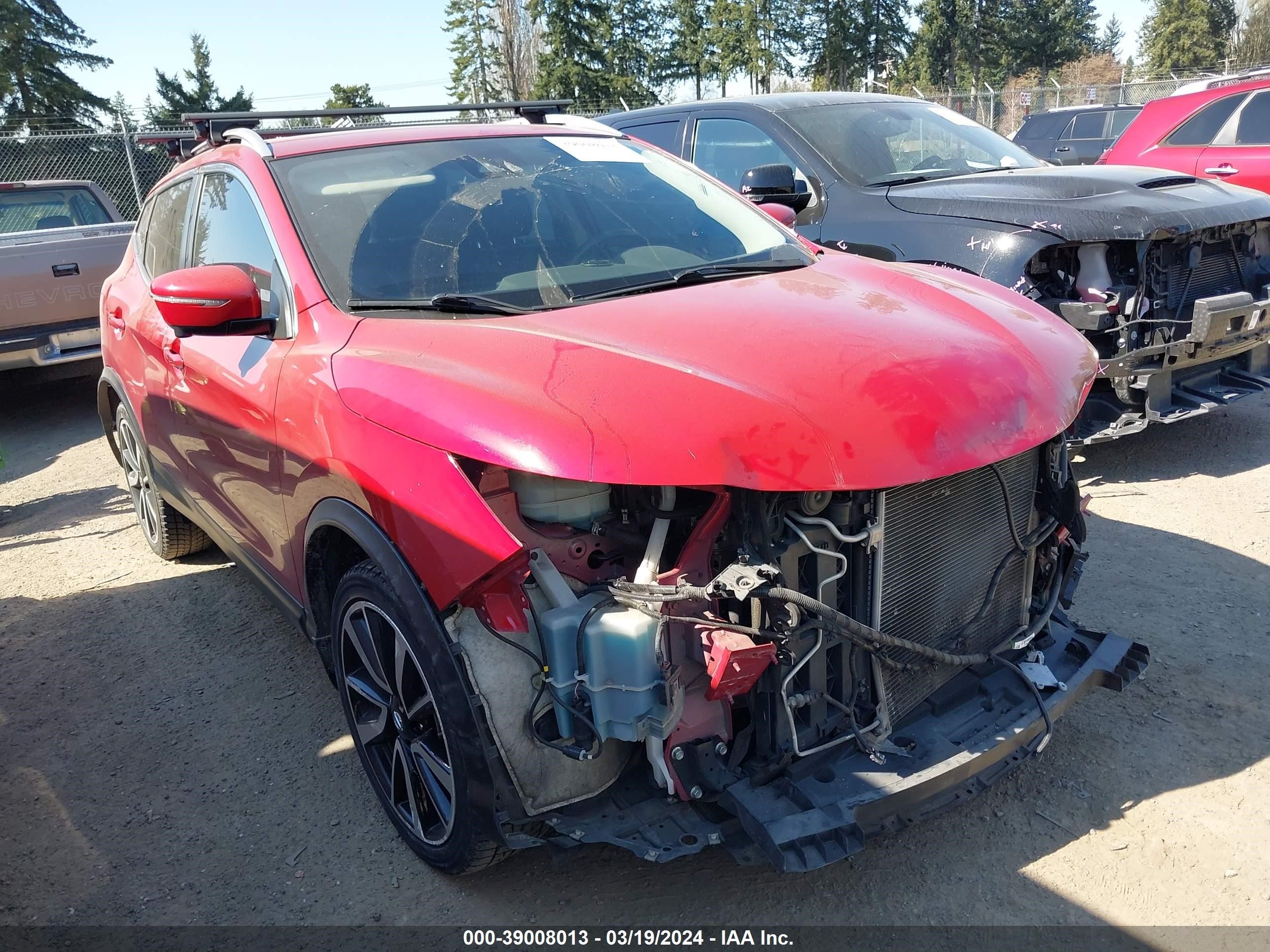 NISSAN ROGUE 2018 jn1bj1cr3jw292783