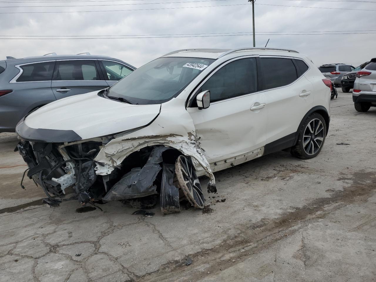 NISSAN ROGUE 2019 jn1bj1cr3kw328358