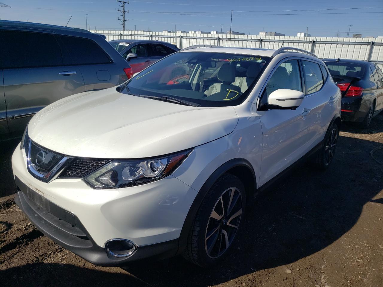 NISSAN ROGUE 2017 jn1bj1cr4hw121325