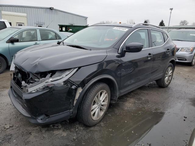 NISSAN ROGUE 2017 jn1bj1cr4hw122636