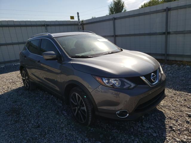 NISSAN ROGUE 2017 jn1bj1cr4hw131935