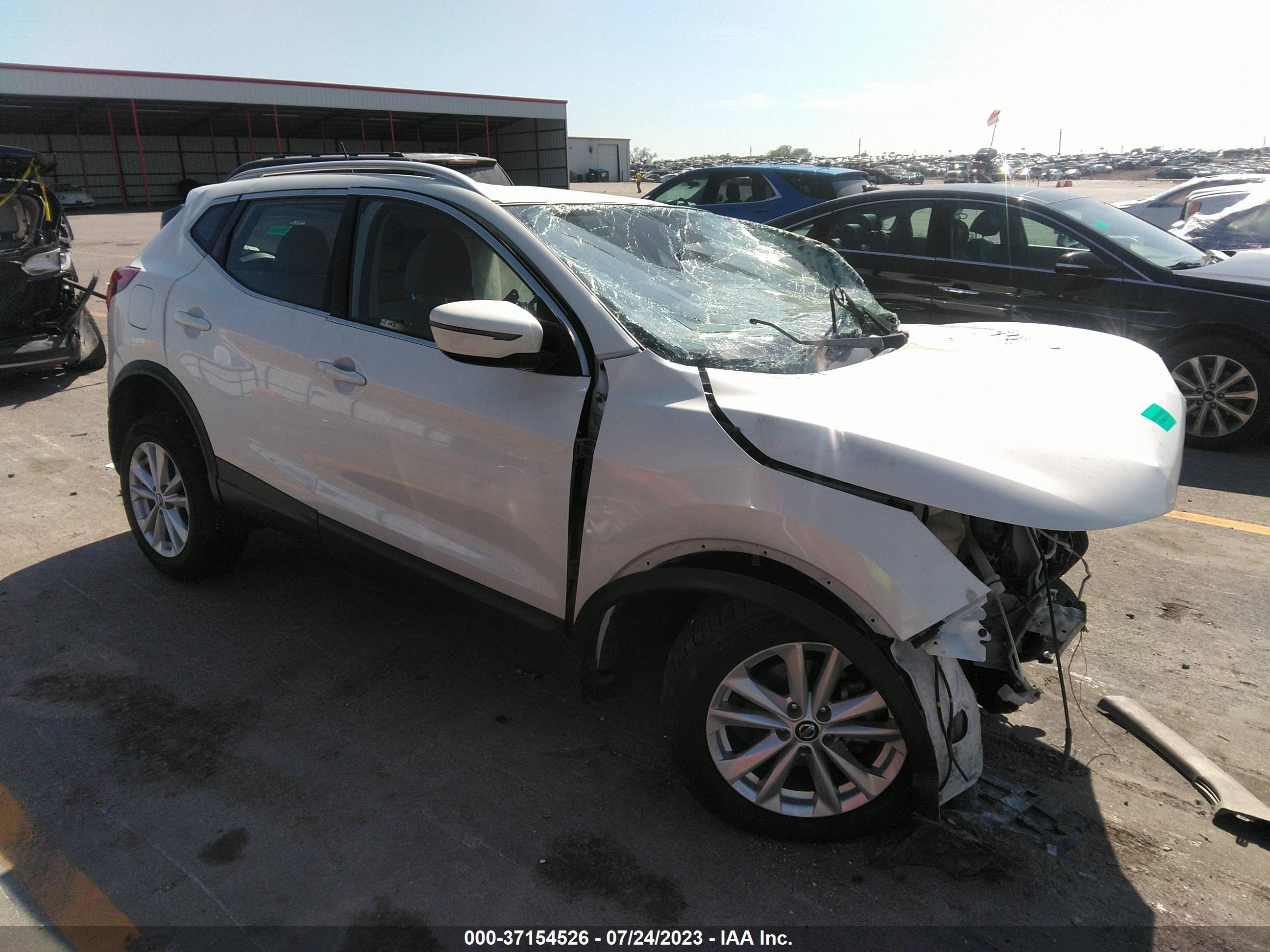 NISSAN ROGUE 2019 jn1bj1cr4kw625624