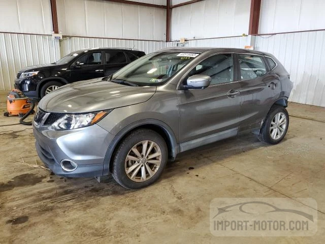 NISSAN ROGUE 2019 jn1bj1cr4kw626952