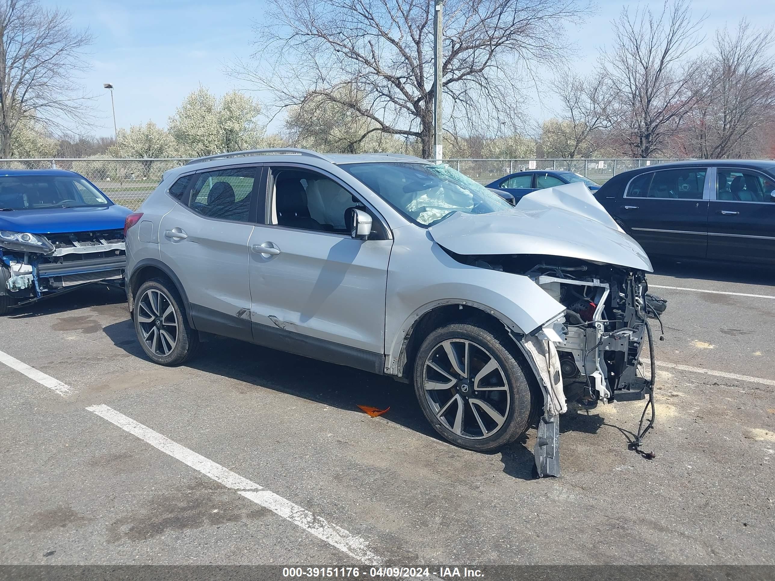 NISSAN ROGUE 2017 jn1bj1cr5hw115081