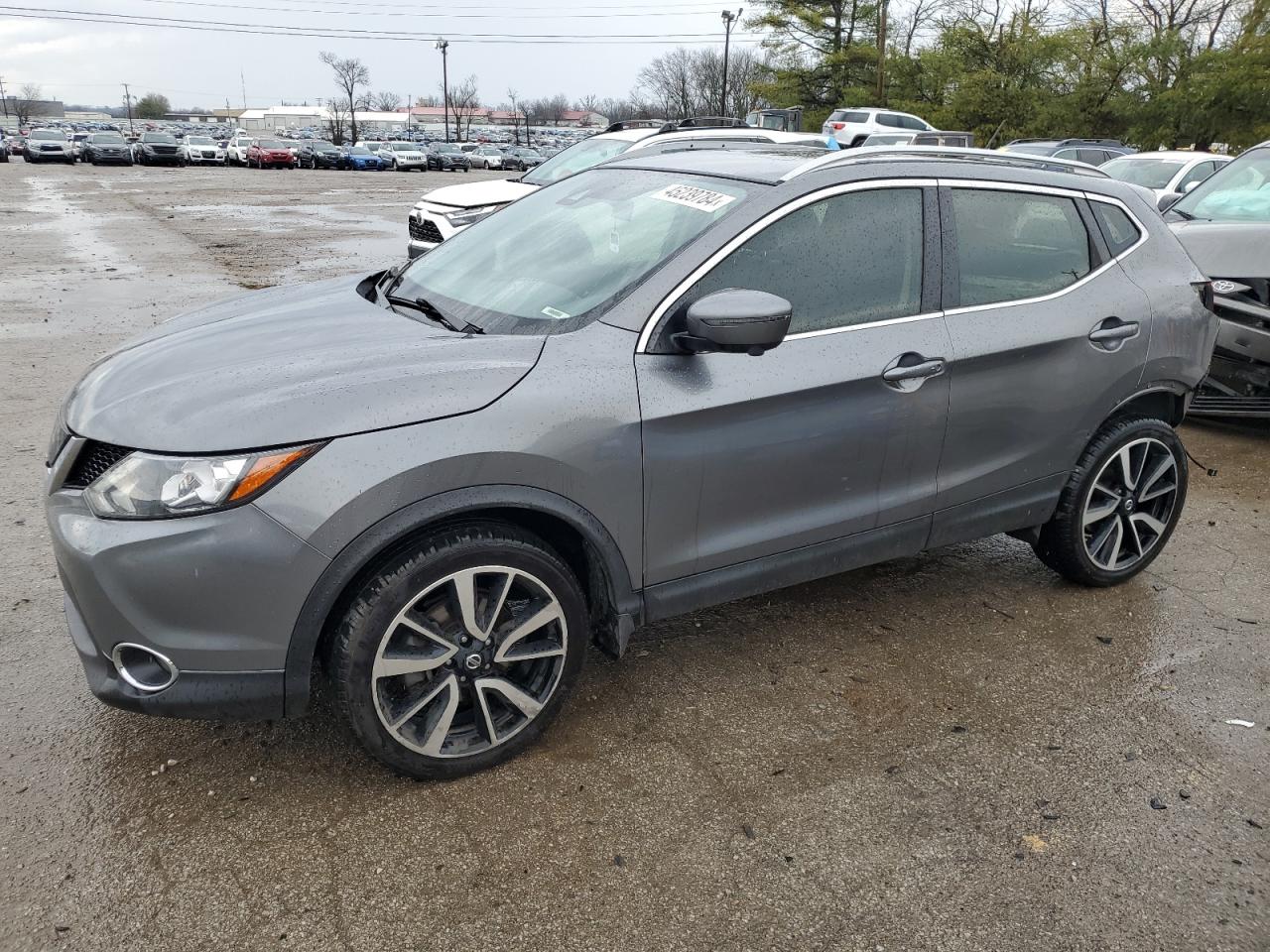 NISSAN ROGUE 2017 jn1bj1cr5hw132253