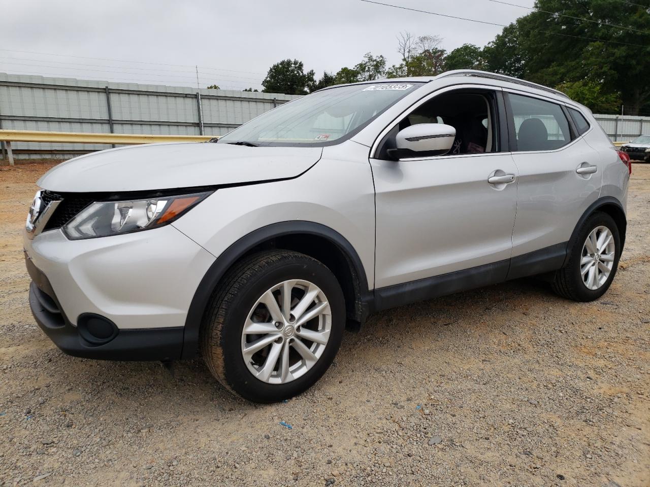 NISSAN ROGUE 2017 jn1bj1cr5hw140756