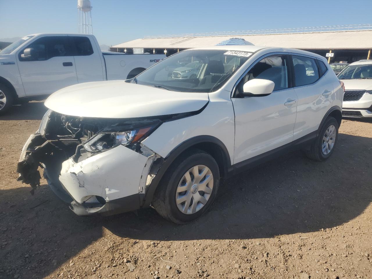 NISSAN ROGUE 2018 jn1bj1cr5jw257453