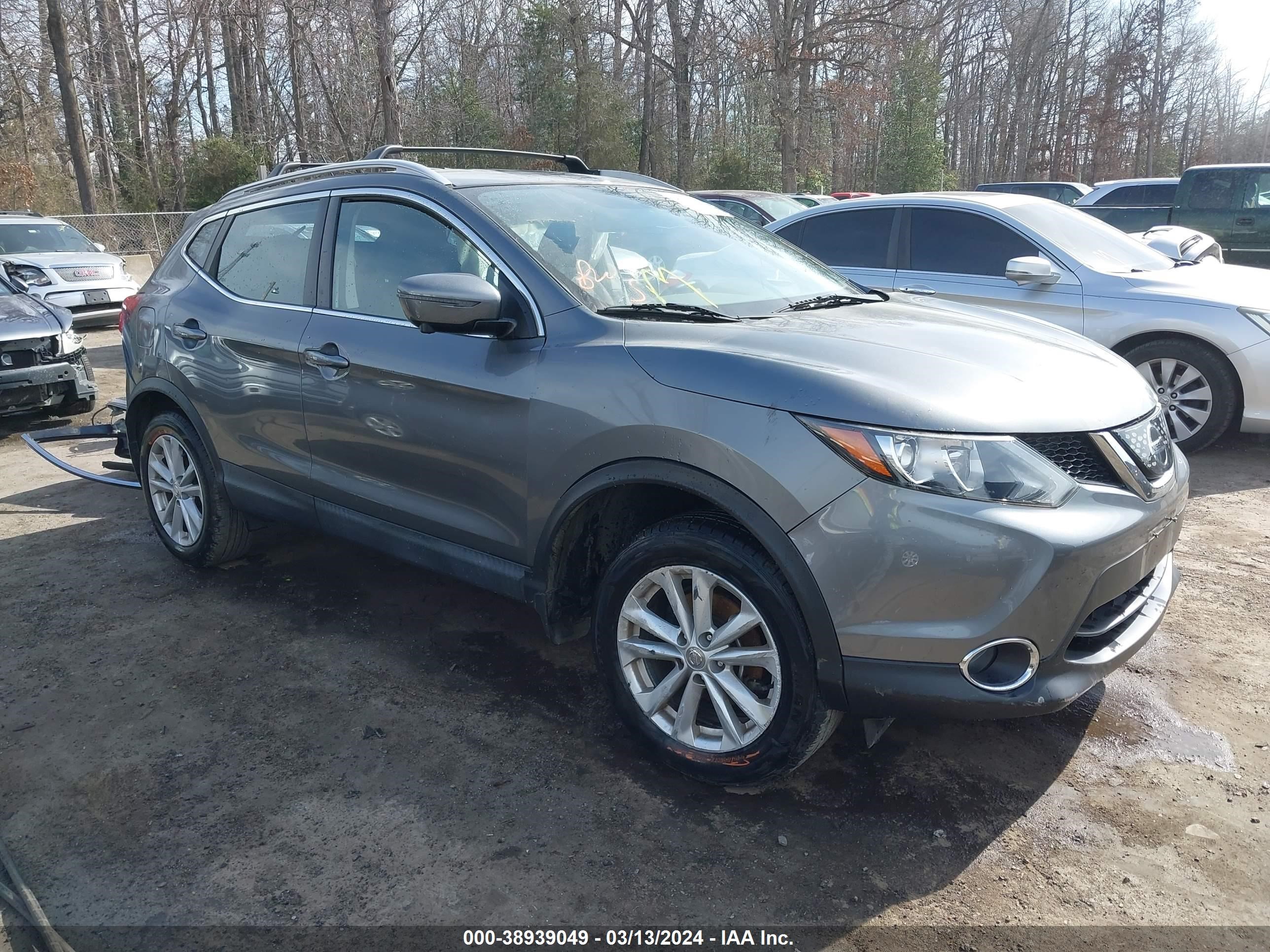 NISSAN ROGUE 2018 jn1bj1cr6jw265545