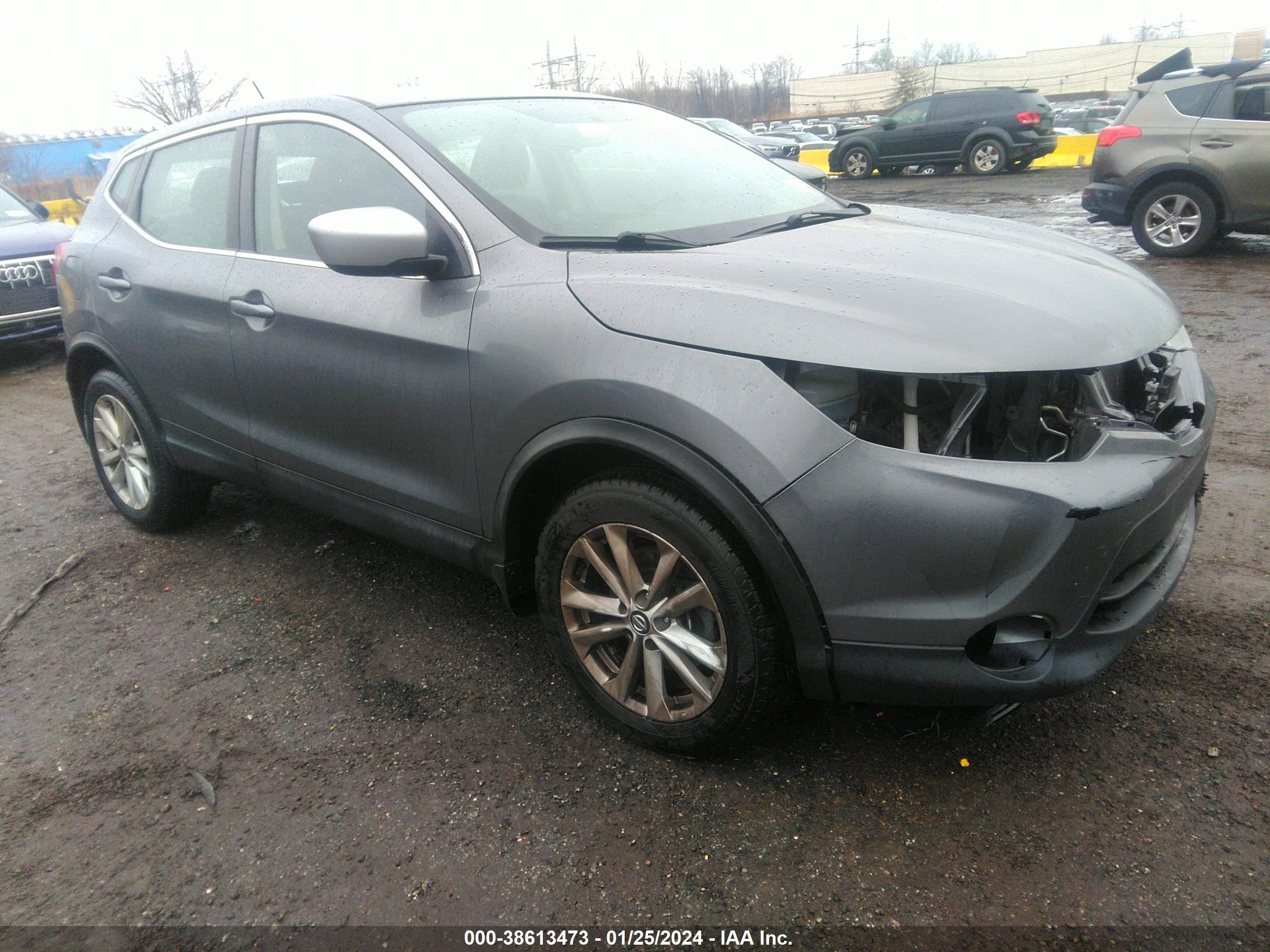 NISSAN ROGUE 2019 jn1bj1cr7kw621440