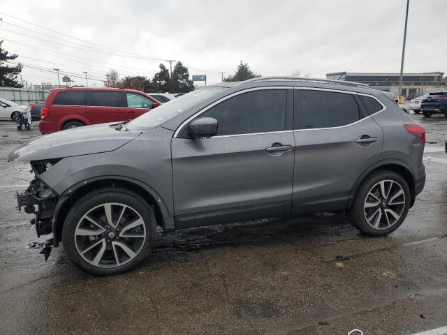 NISSAN ROGUE 2017 jn1bj1cr8hw127239