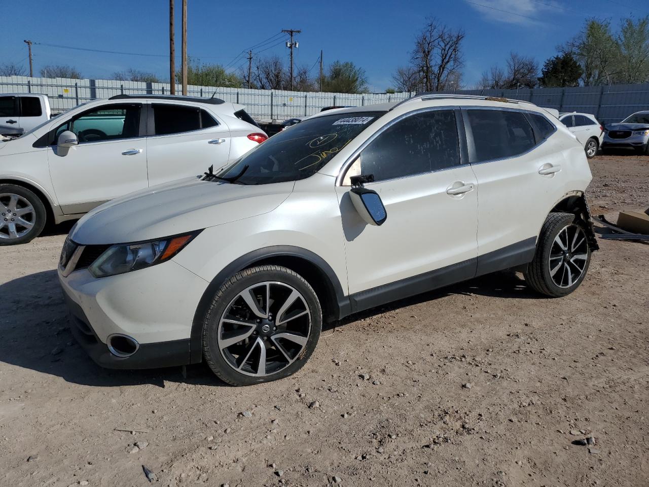 NISSAN ROGUE 2018 jn1bj1cr8jw254739