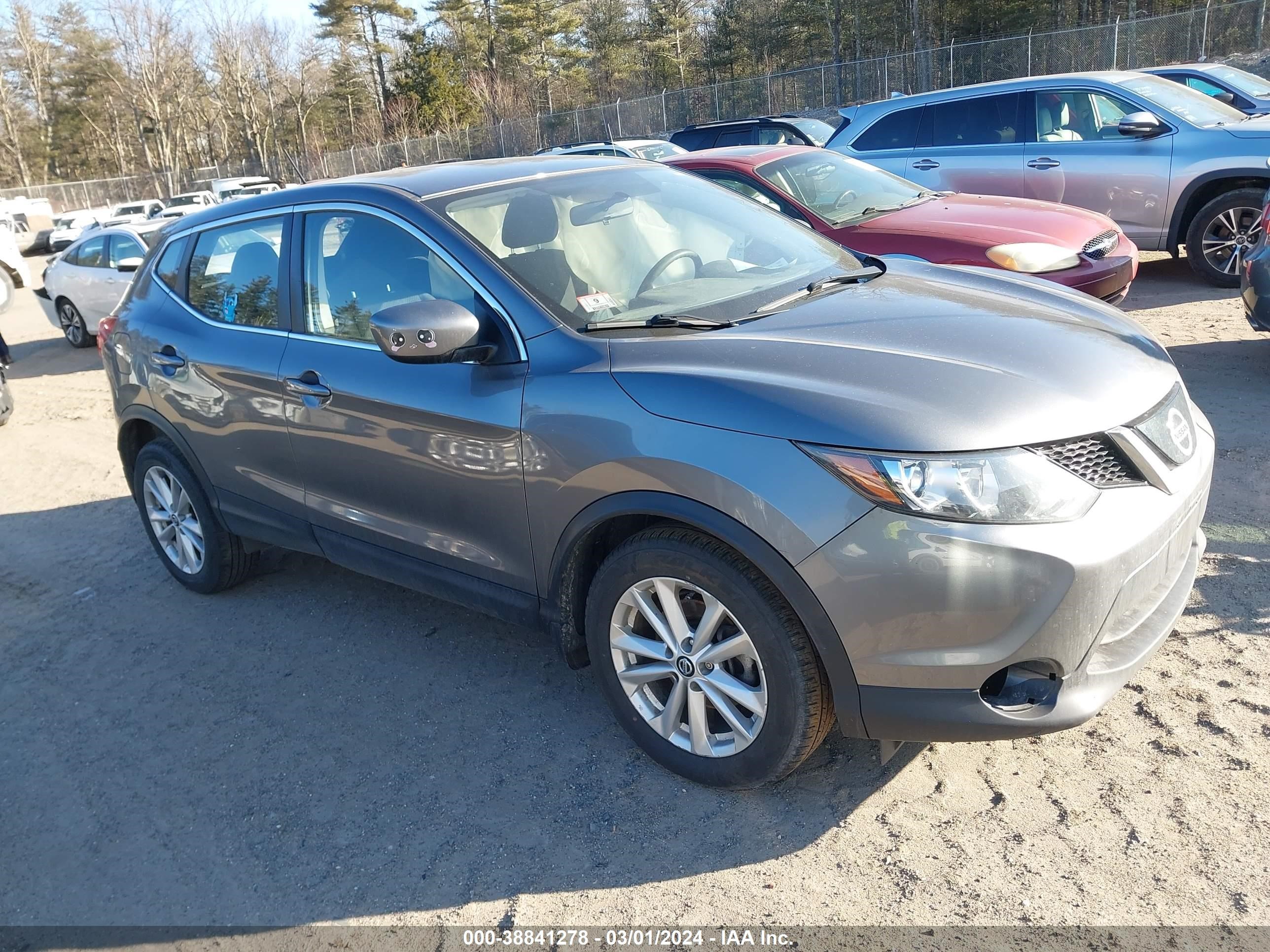 NISSAN ROGUE 2019 jn1bj1cr8kw344135