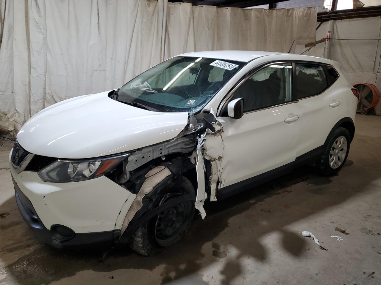 NISSAN ROGUE 2018 jn1bj1cr9jw258959