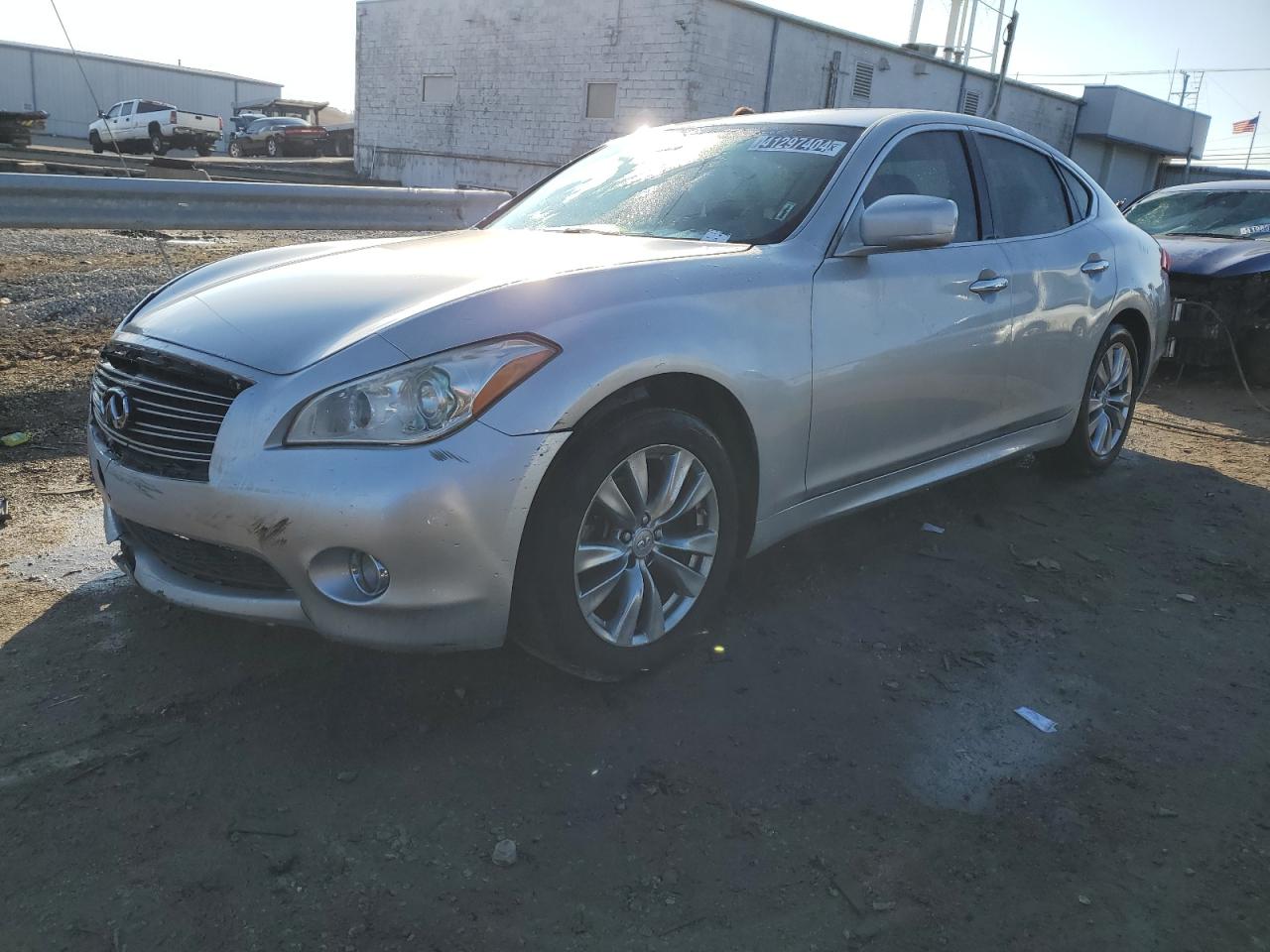 INFINITI M 2012 jn1by1ap0cm332054