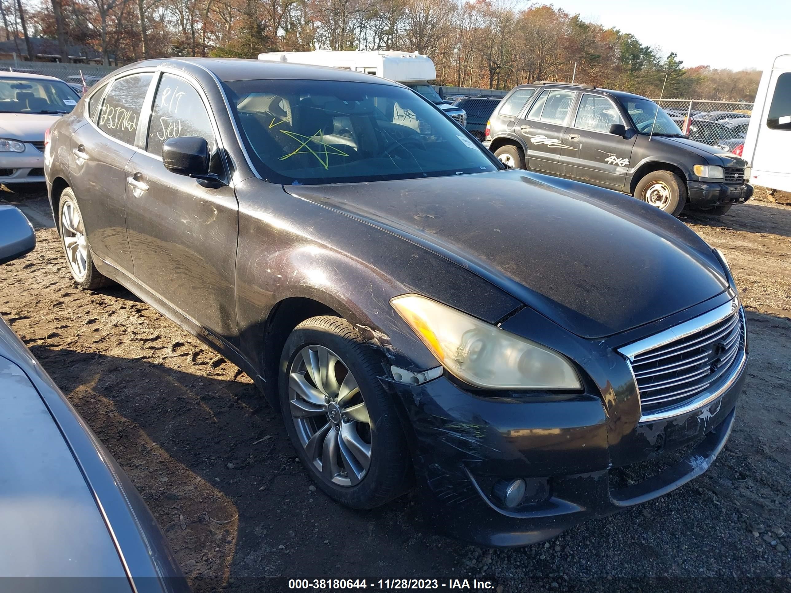 INFINITI M 2011 jn1by1ap1bm326715