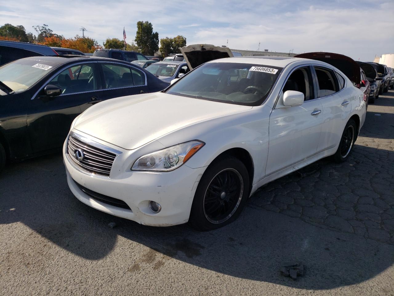 INFINITI M 2013 jn1by1ar6dm600303