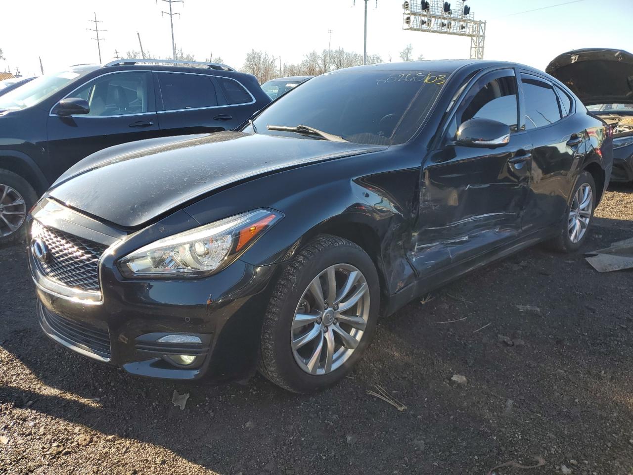 INFINITI Q70 2018 jn1by1ar8jm220651