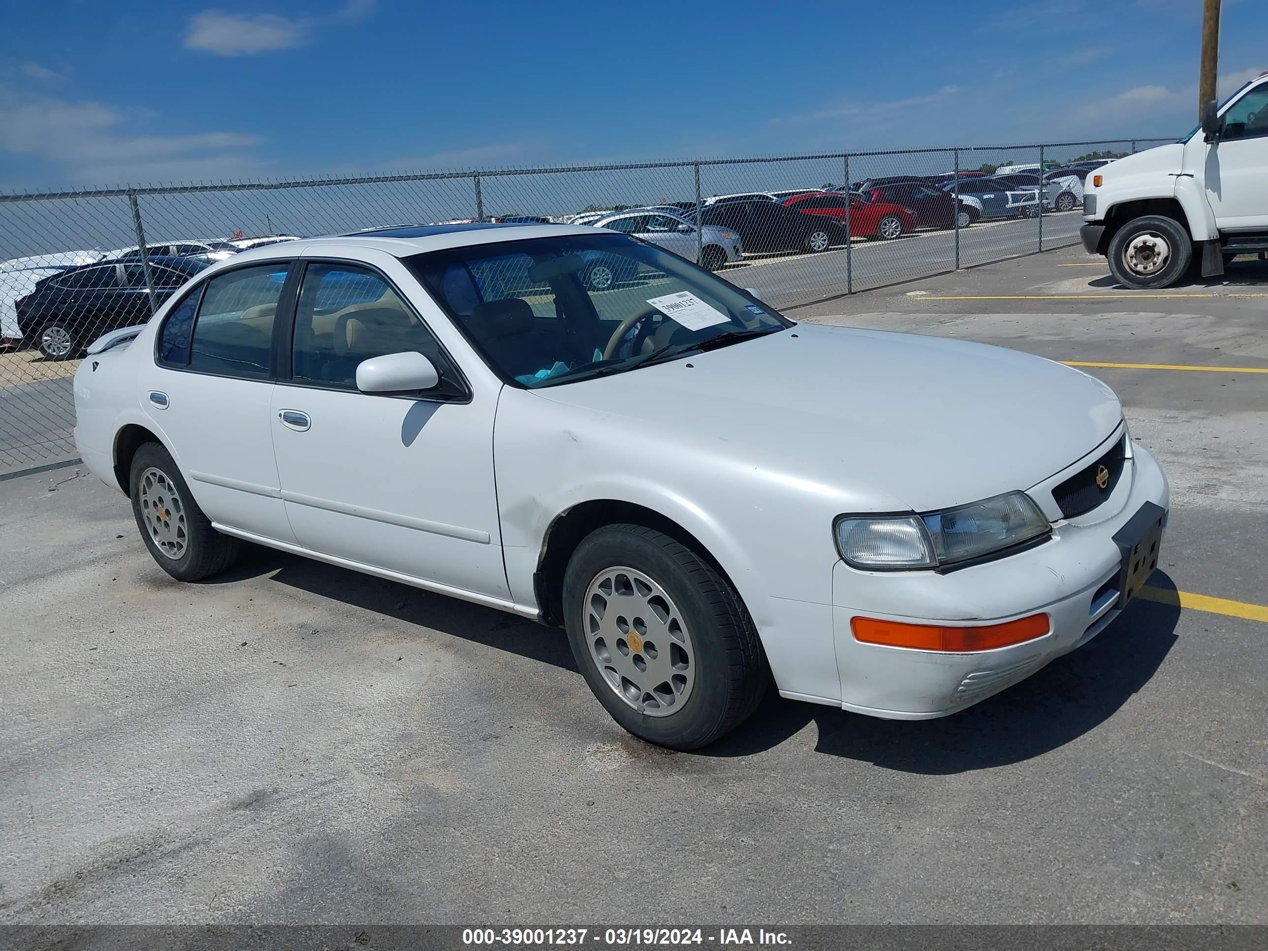 NISSAN MAXIMA 1996 jn1ca21d5tt153843