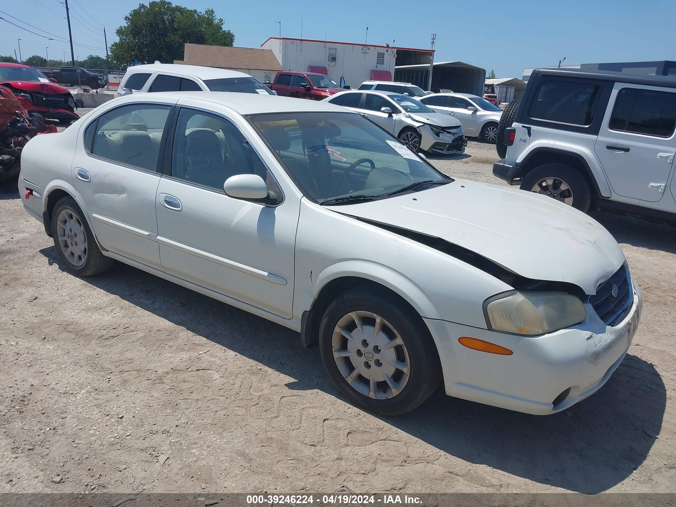 NISSAN MAXIMA 2001 jn1ca31d01t804251