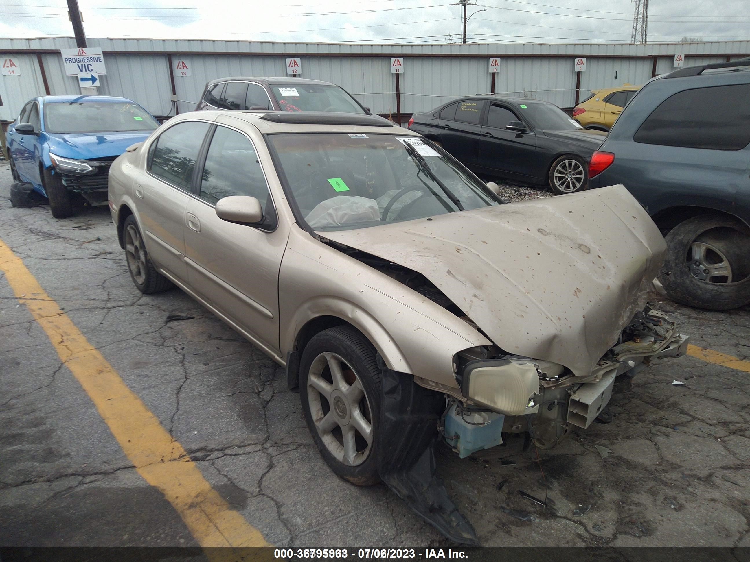 NISSAN MAXIMA 2001 jn1ca31d61t811642