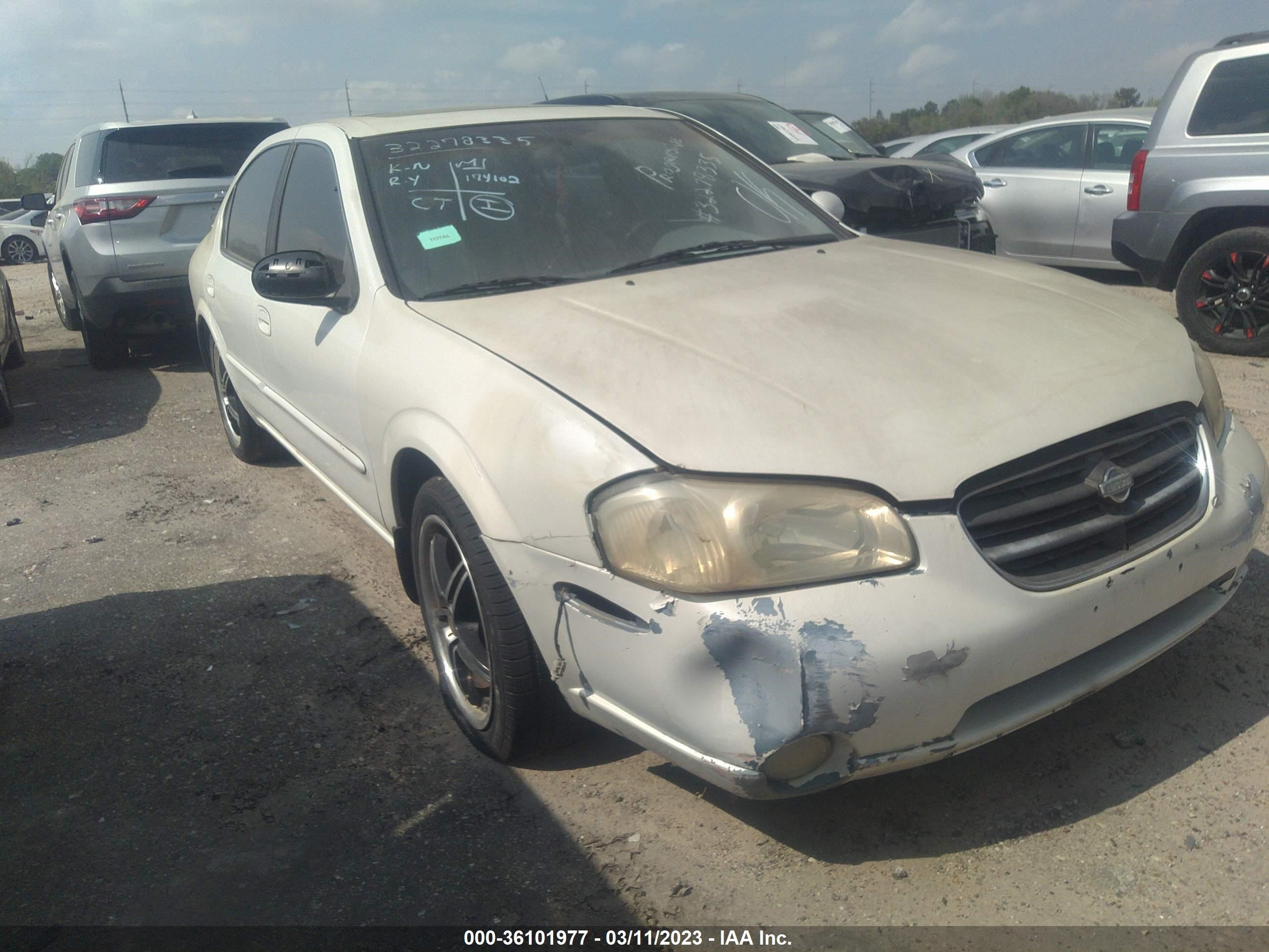 NISSAN MAXIMA 2000 jn1ca31d7yt546515