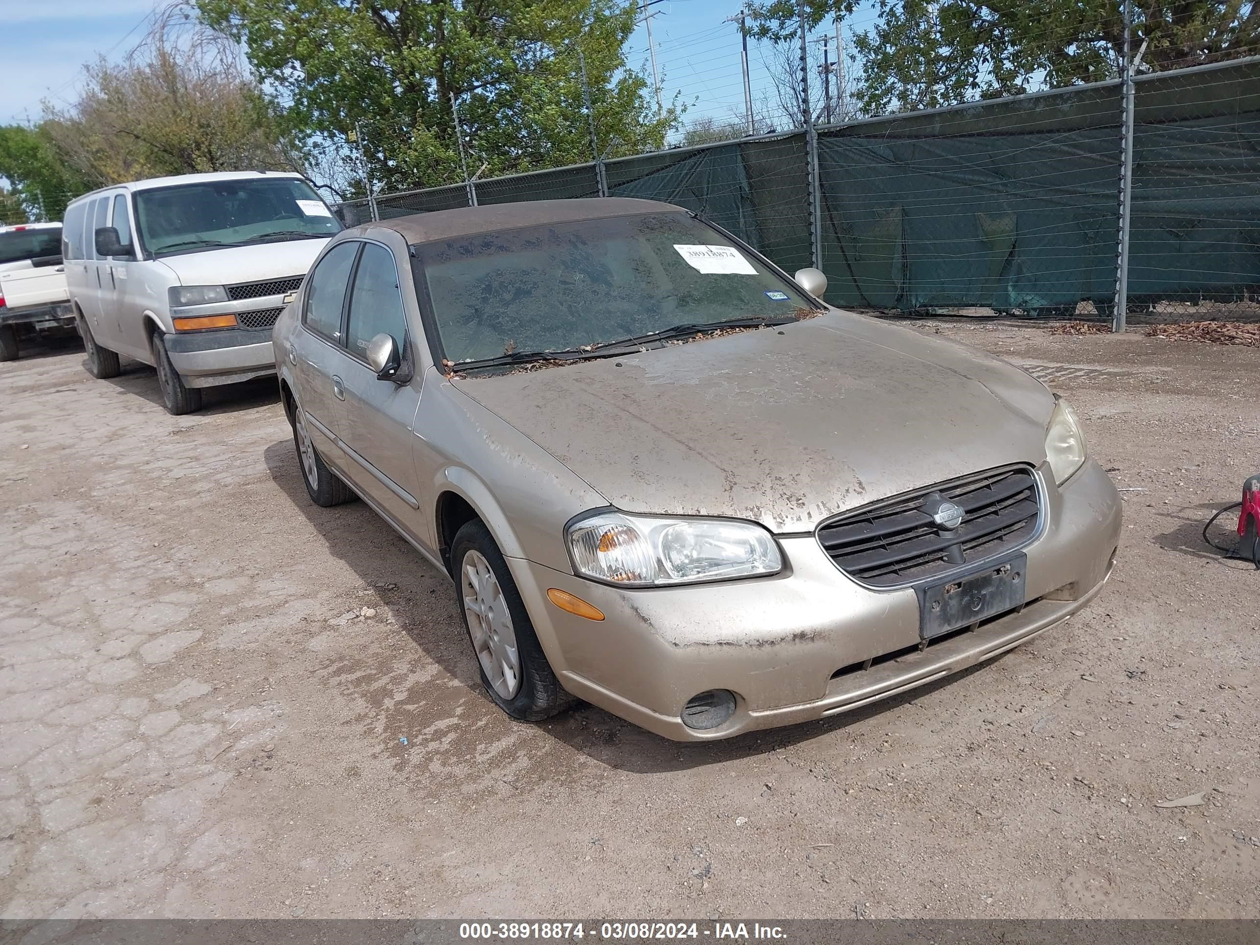 NISSAN MAXIMA 2000 jn1ca31d9yt705065