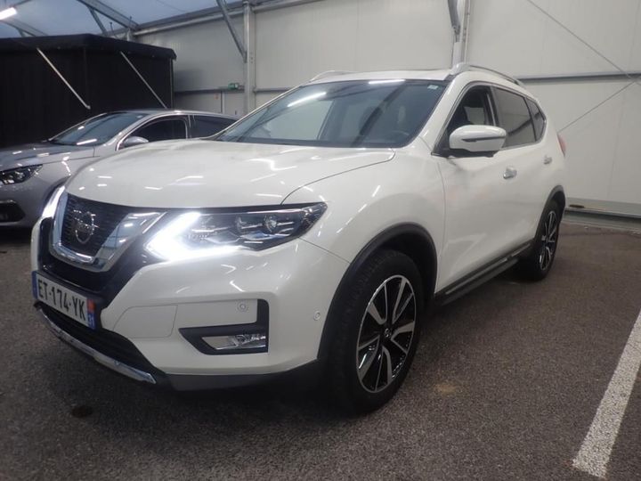 NISSAN X-TRAIL 2018 jn1tcat32u0109031