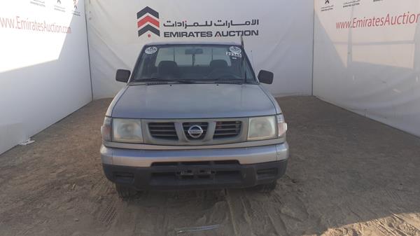 NISSAN 2400 2002 jn6ad23s72a721864