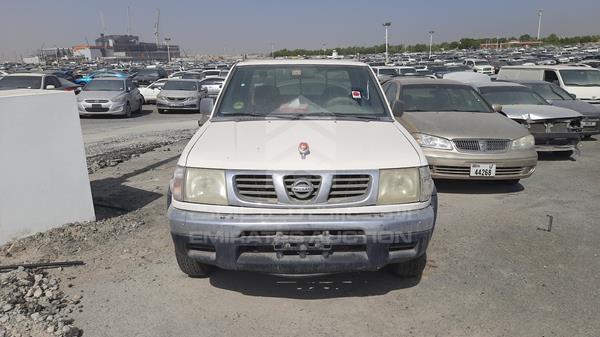 NISSAN 2400 2005 jn6dd23yx5x037071