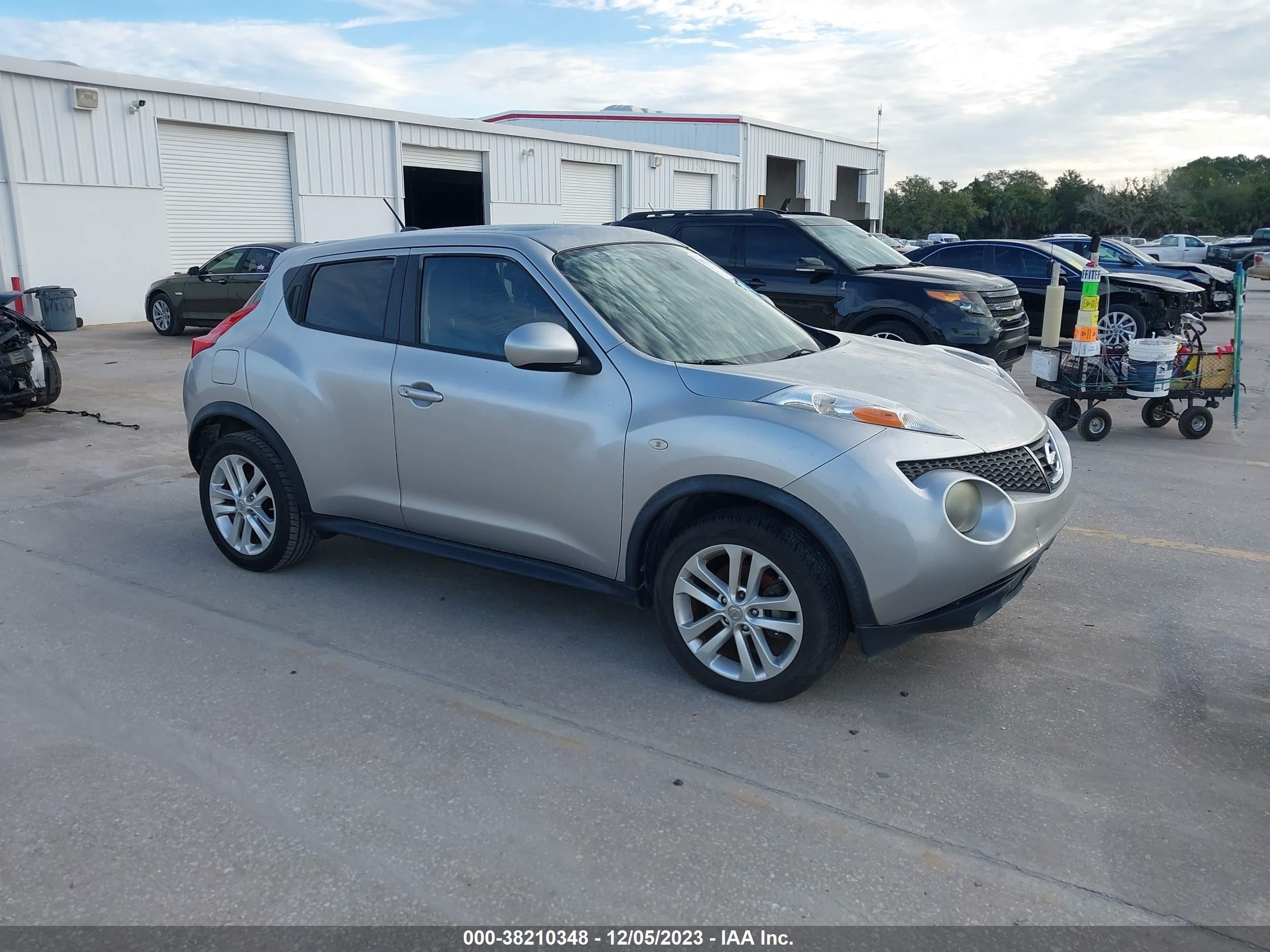 NISSAN JUKE 2011 jn8af5mr4bt023392