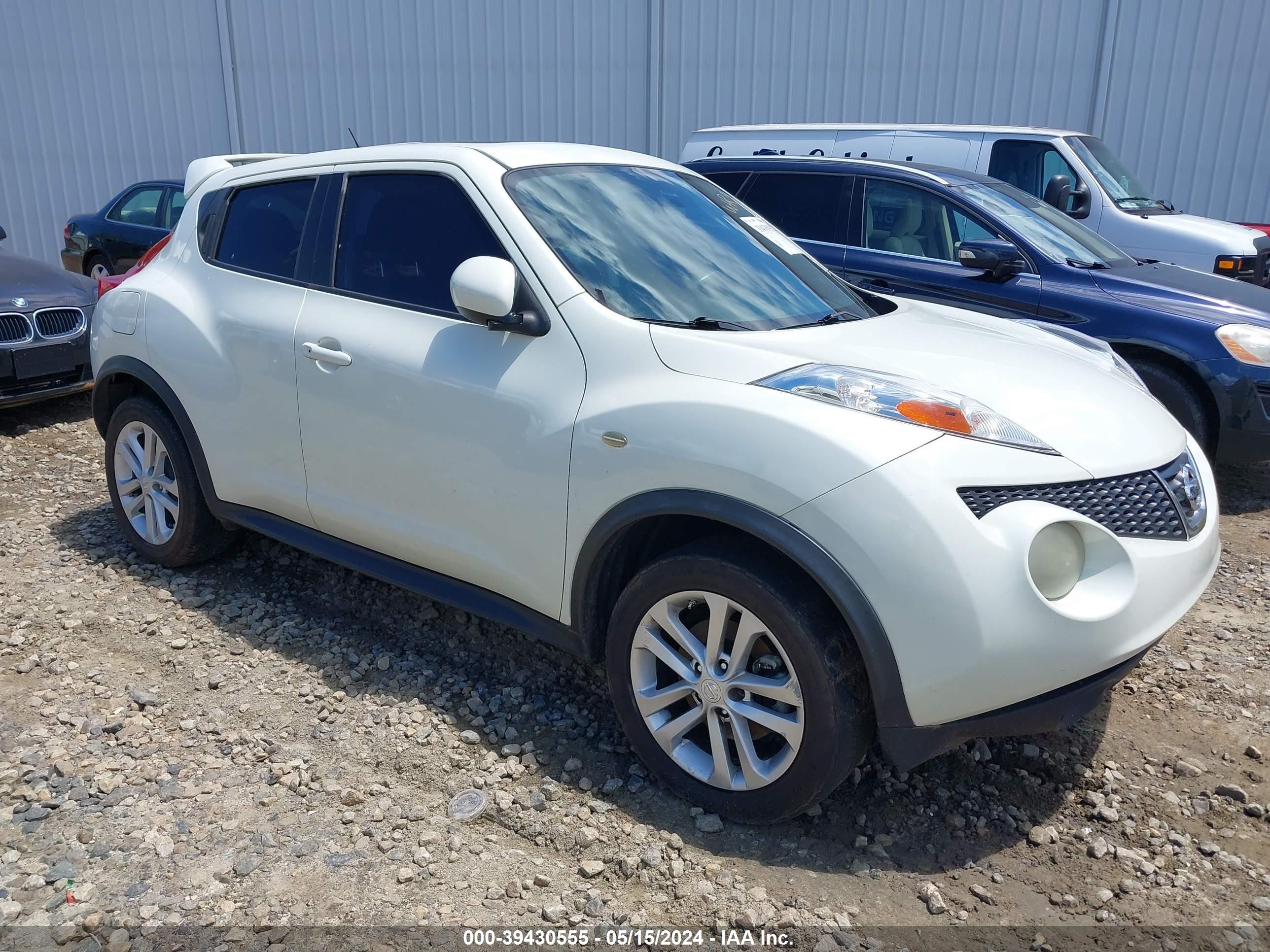 NISSAN JUKE 2011 jn8af5mr8bt000634