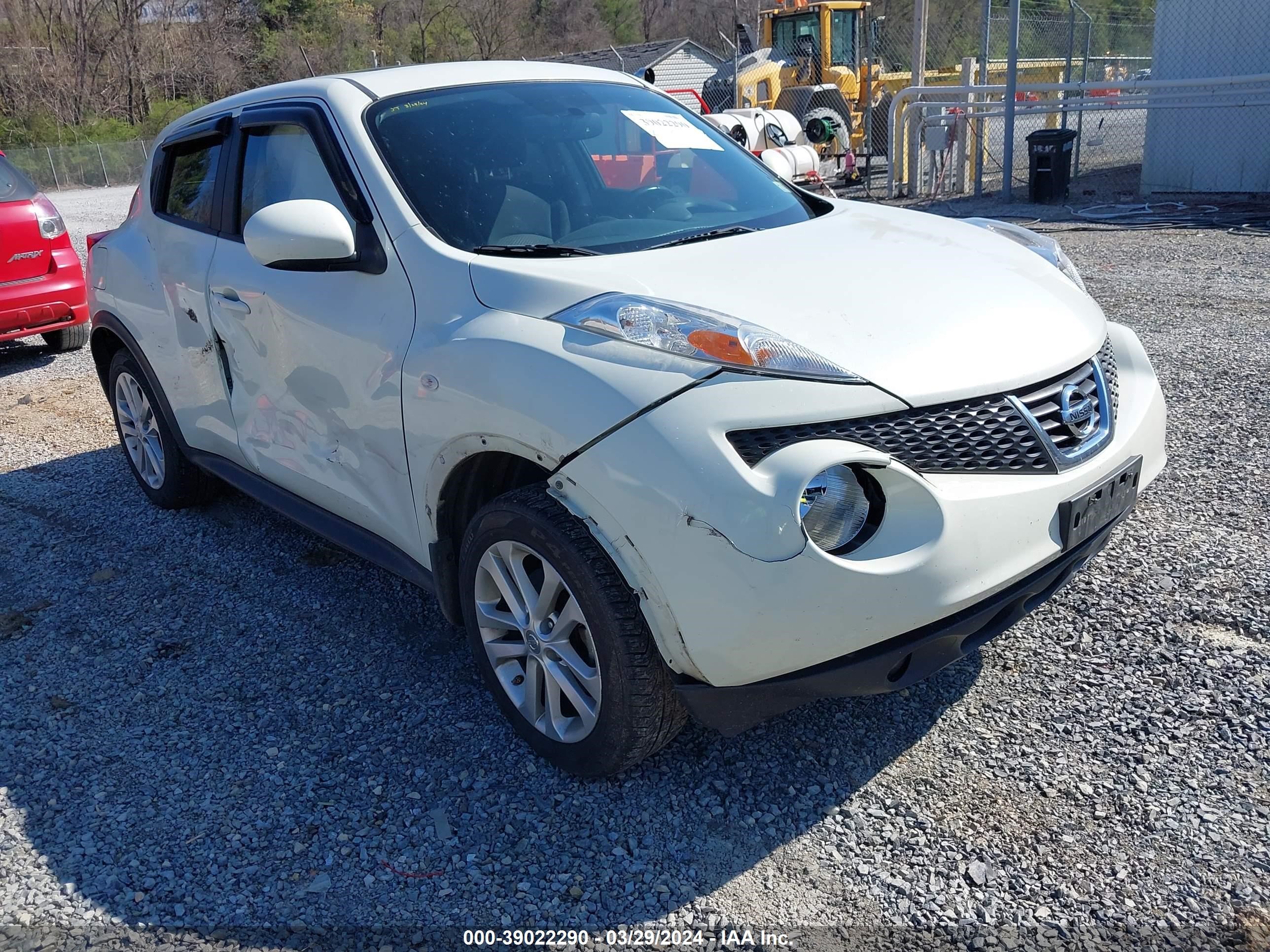 NISSAN JUKE 2011 jn8af5mrxbt005009