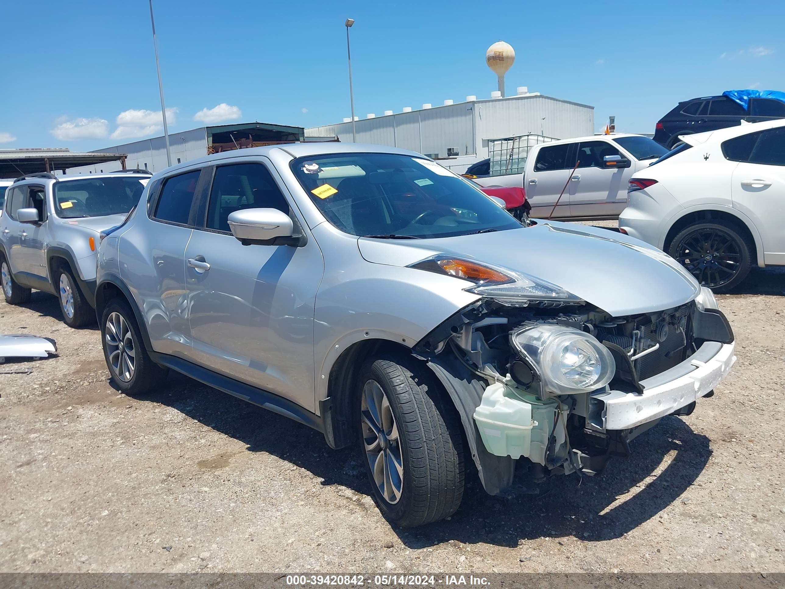 NISSAN JUKE 2017 jn8af5mrxht705461