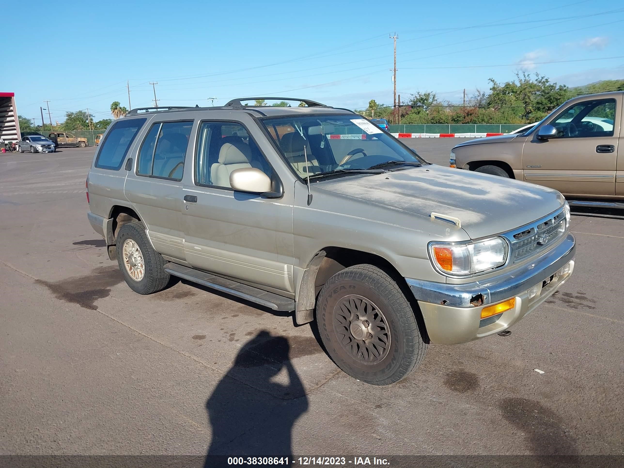 NISSAN PATHFINDER 1997 jn8ar05s5vw190388