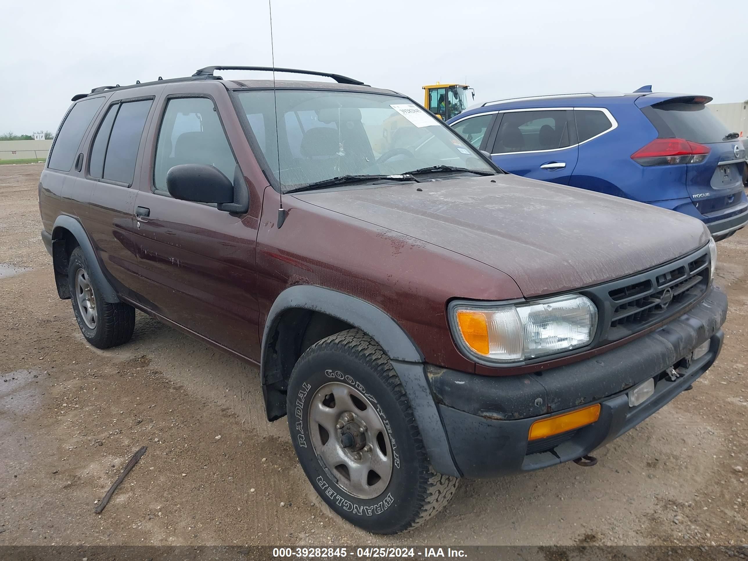 NISSAN PATHFINDER 1997 jn8ar05y5vw170436