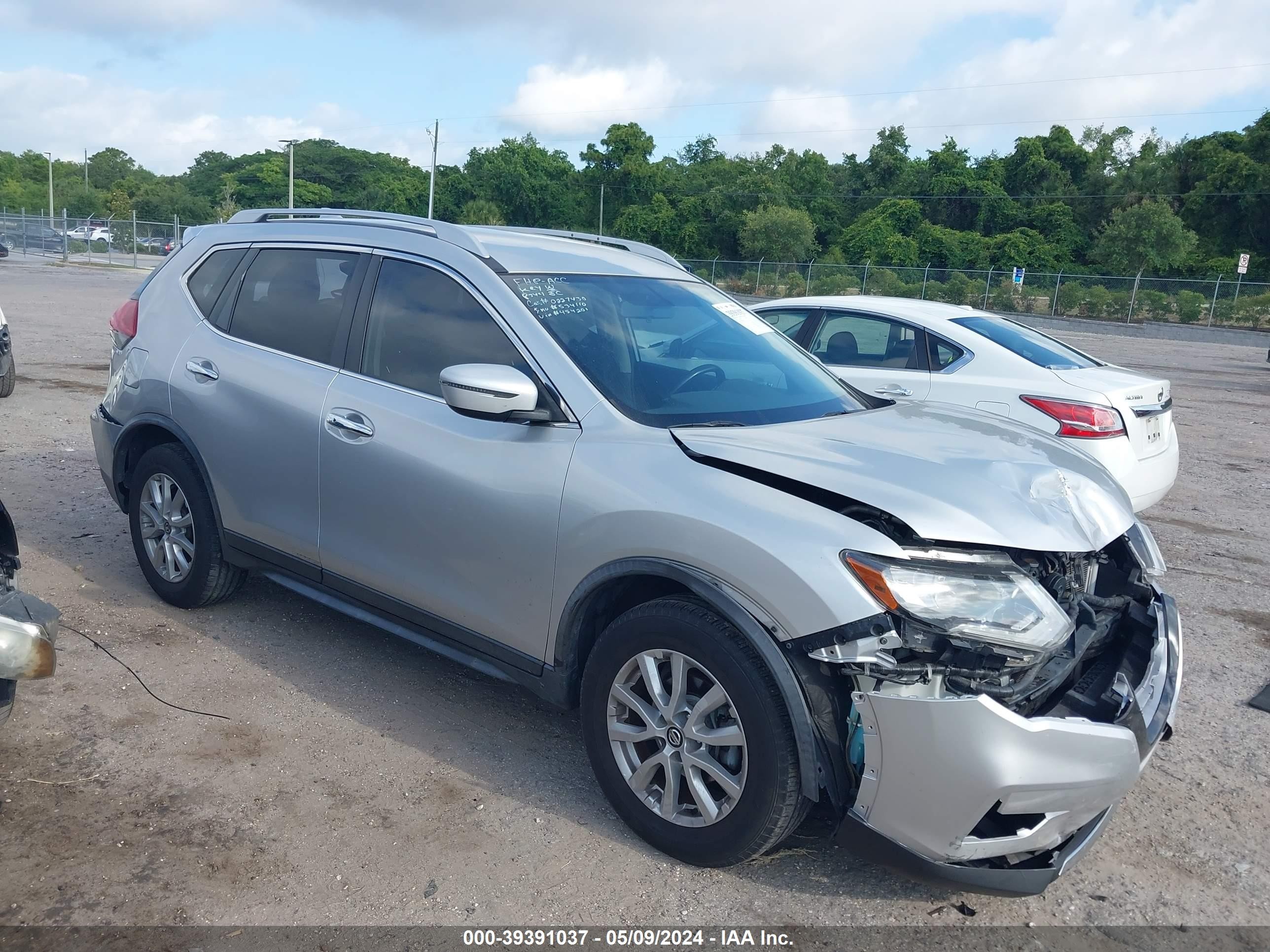 NISSAN ROGUE 2018 jn8at2mt0jw454201