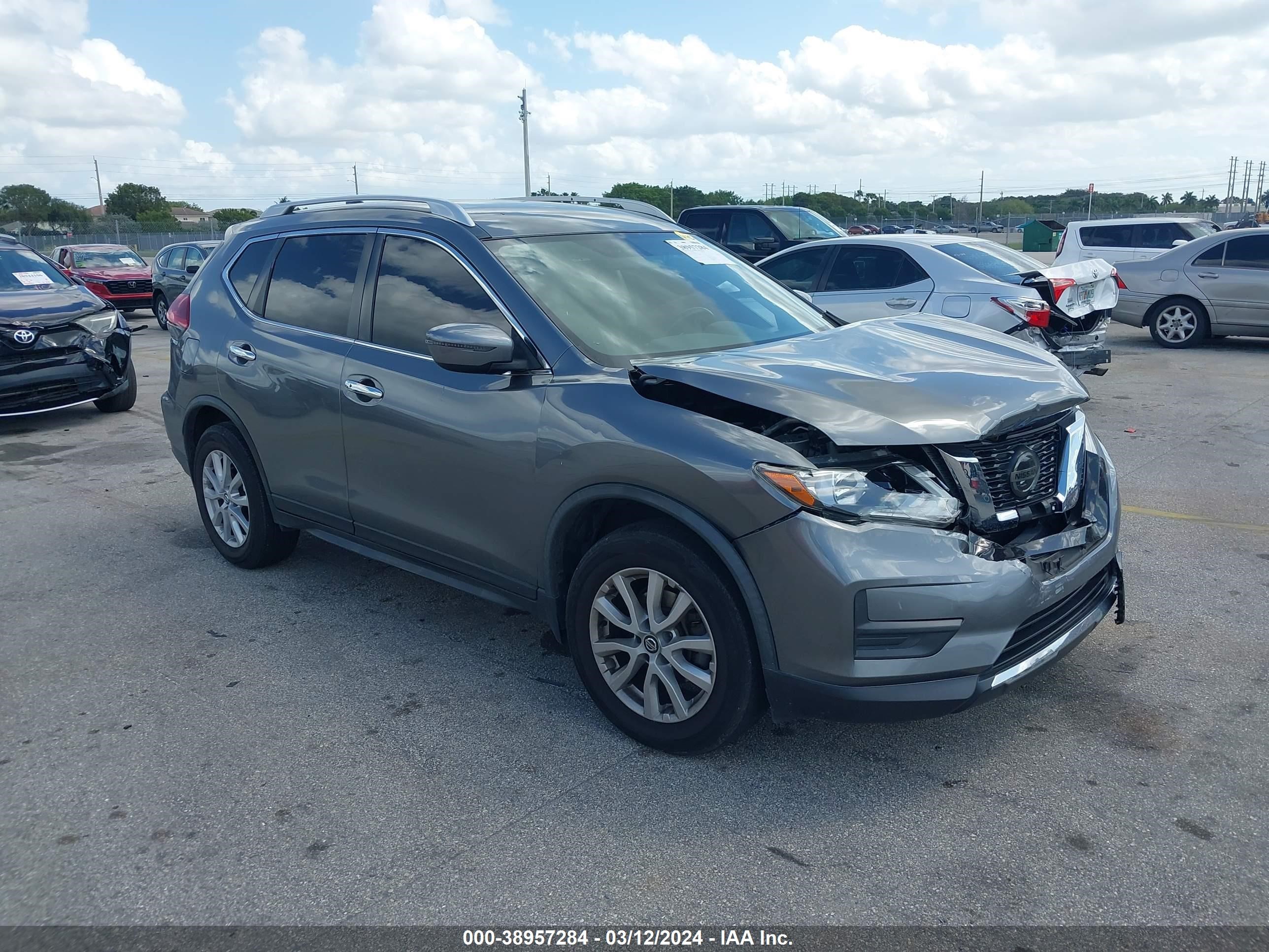 NISSAN ROGUE 2018 jn8at2mt1jw457799