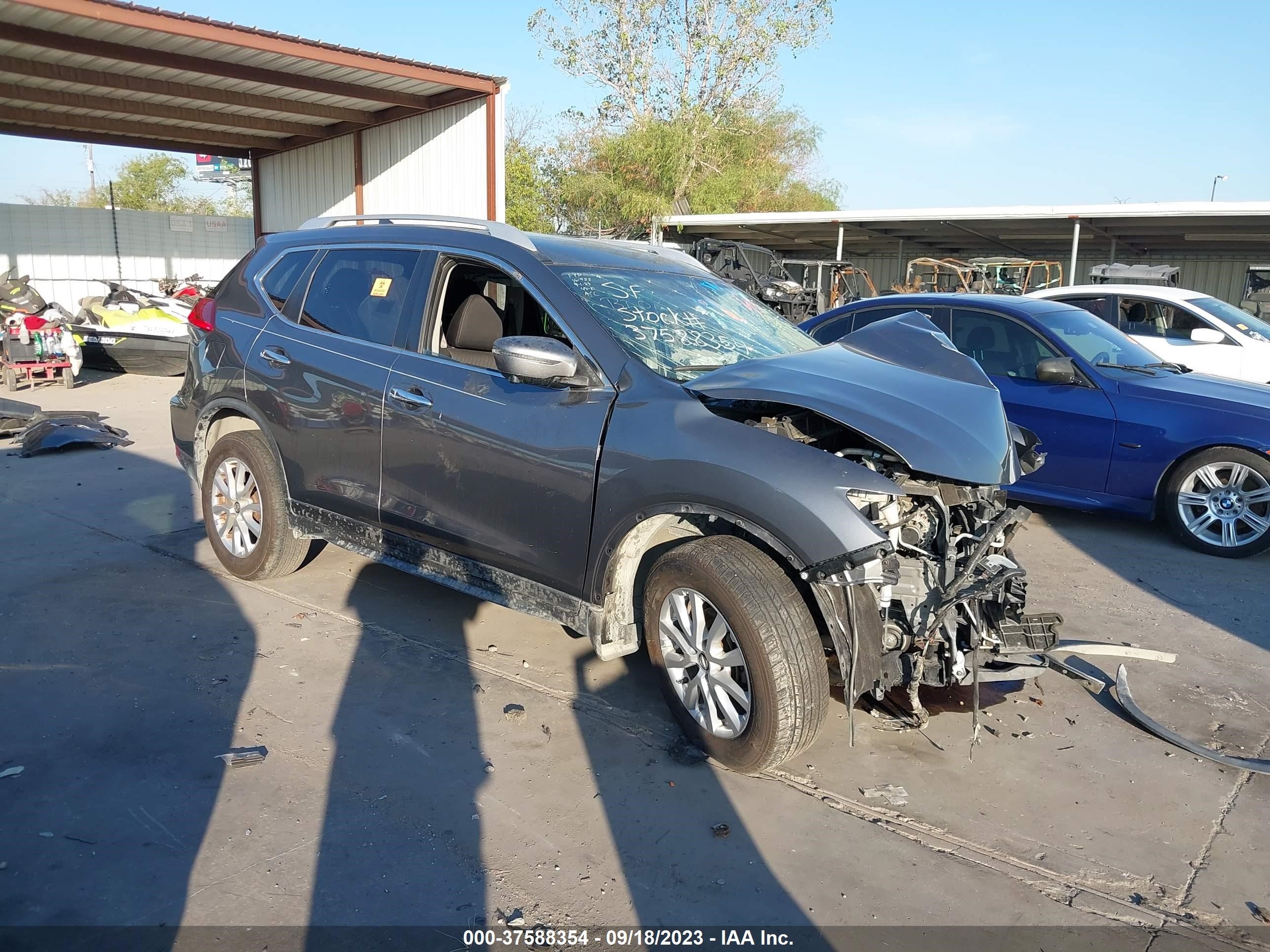 NISSAN ROGUE 2017 jn8at2mt3hw403480