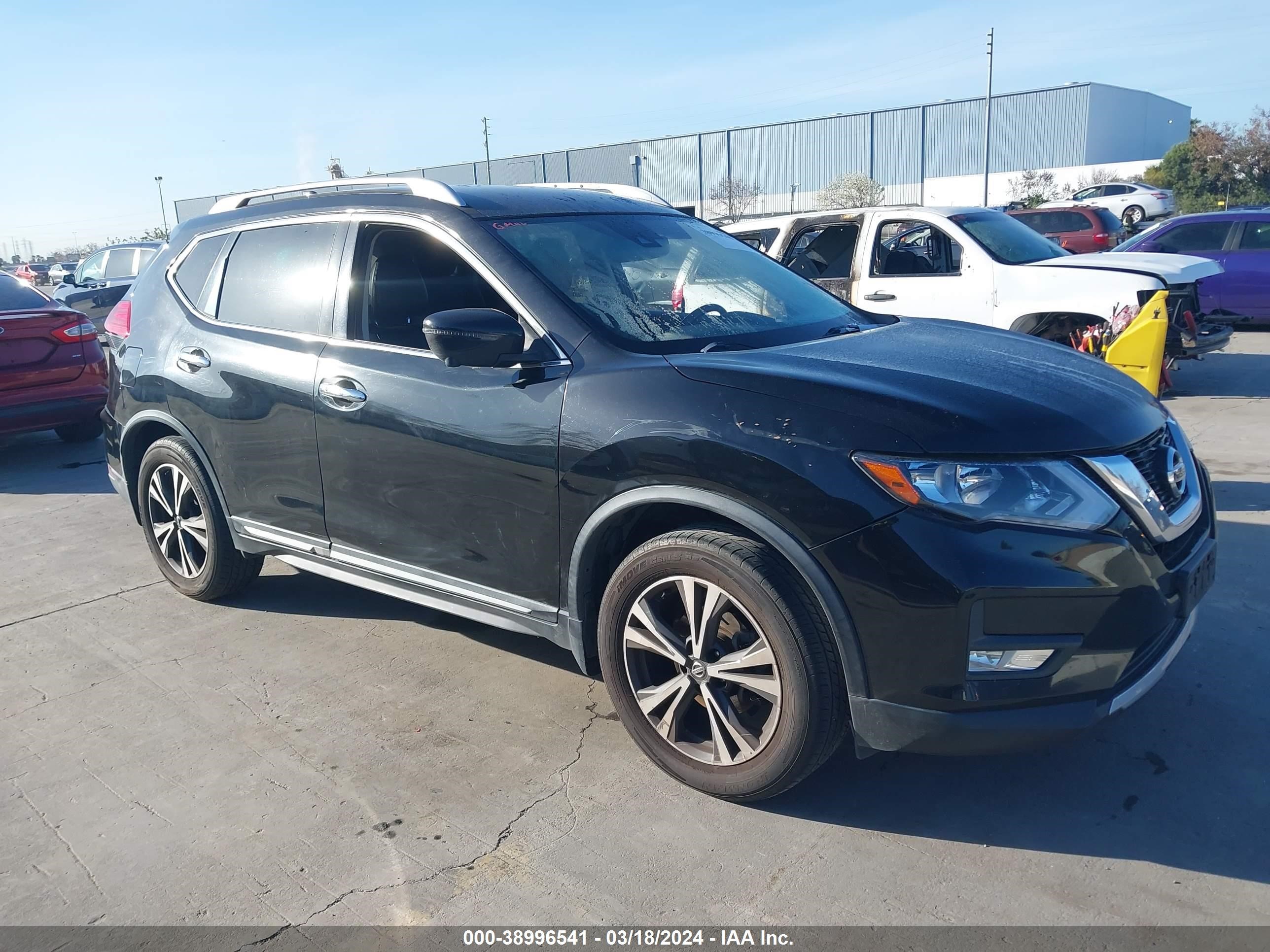 NISSAN ROGUE 2017 jn8at2mt4hw134390