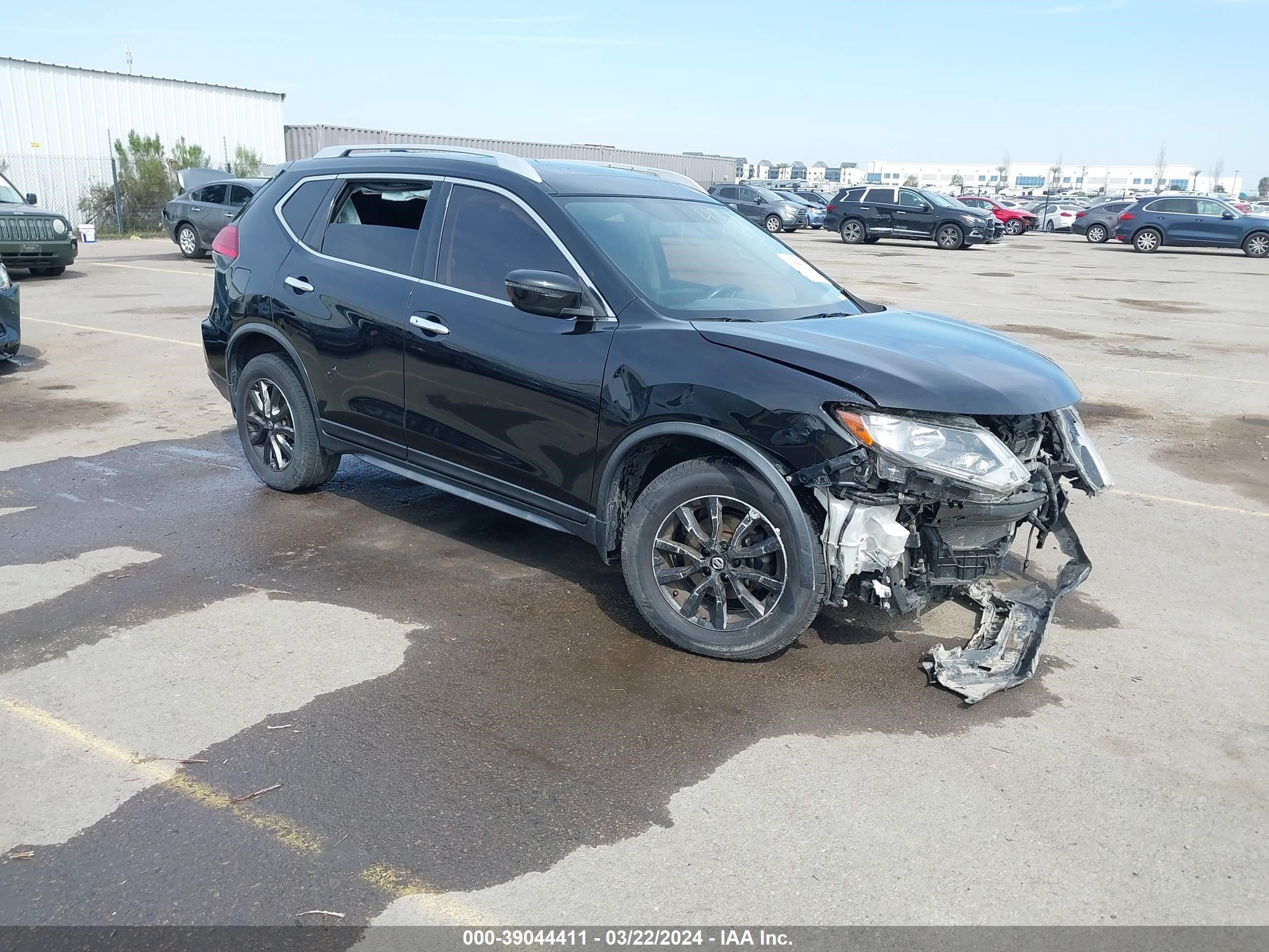 NISSAN ROGUE 2017 jn8at2mt4hw144384