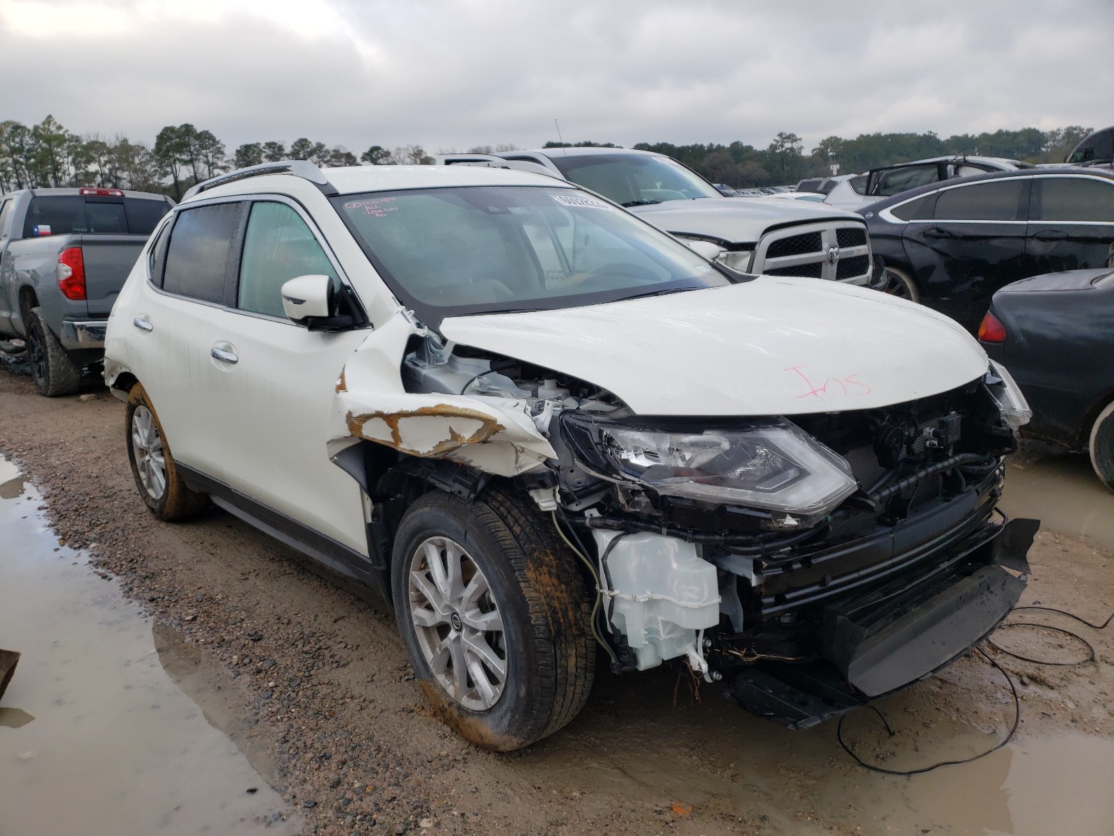 NISSAN ROGUE S 2019 jn8at2mt4kw263060