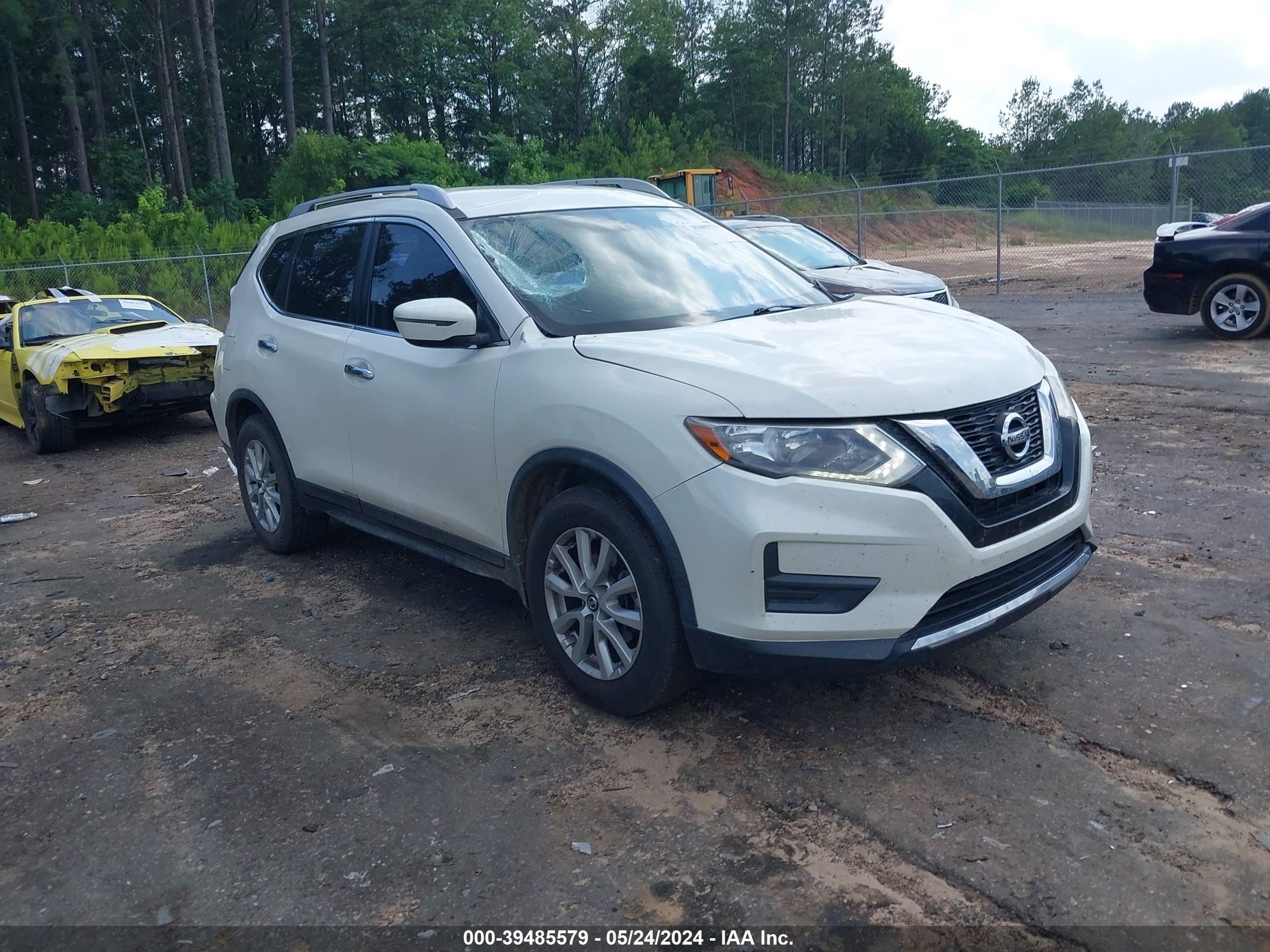 NISSAN ROGUE 2017 jn8at2mt5hw389775