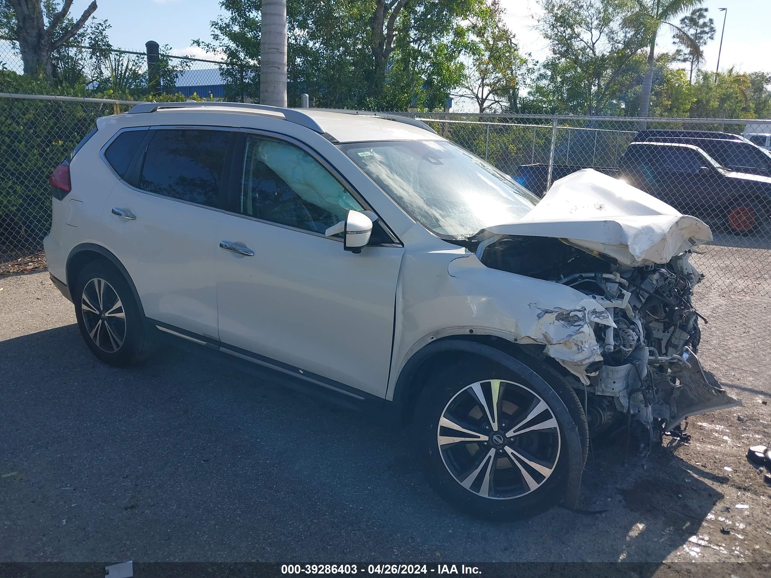 NISSAN ROGUE 2017 jn8at2mt5hw398783