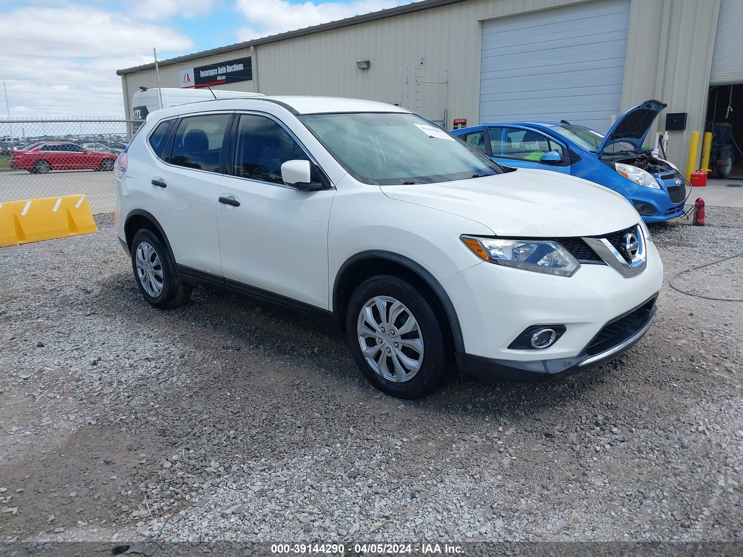 NISSAN ROGUE 2016 jn8at2mt8gw018477