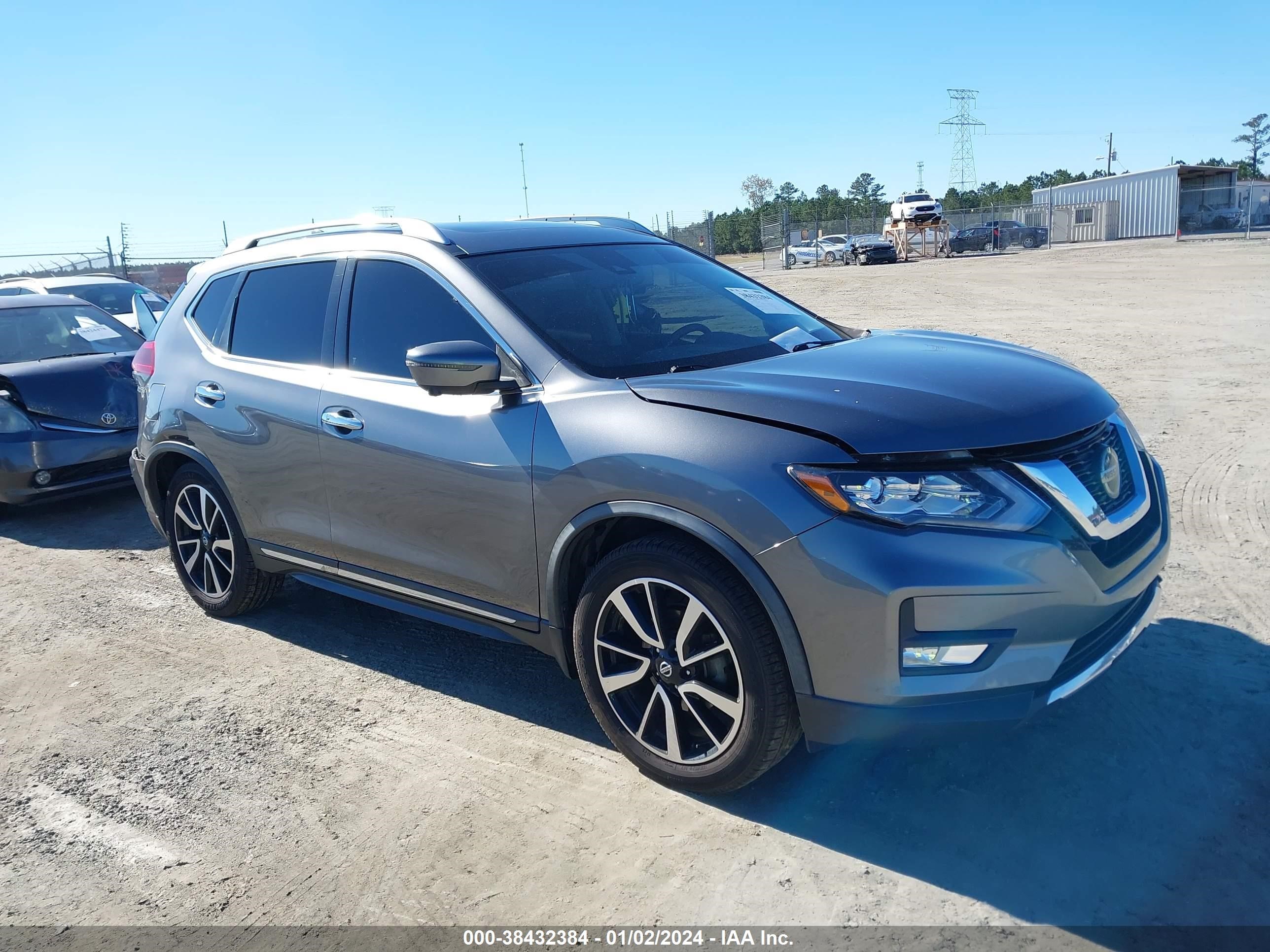 NISSAN ROGUE 2018 jn8at2mtxjw490994