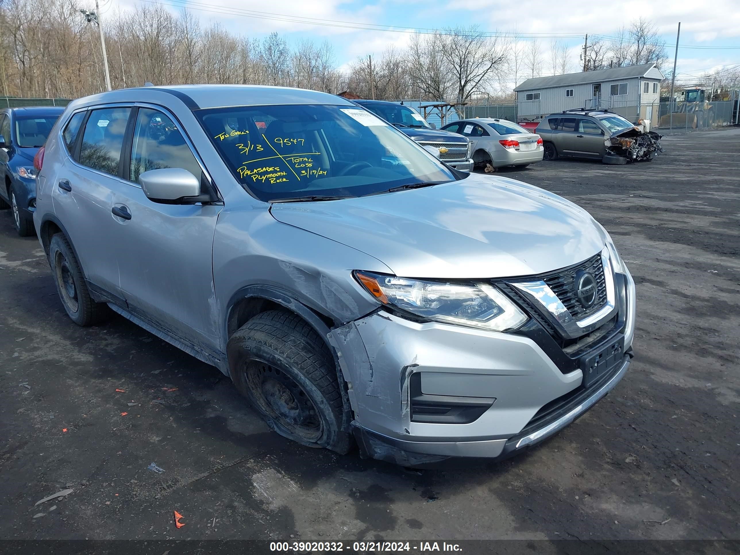 NISSAN ROGUE 2018 jn8at2mv0jw309998